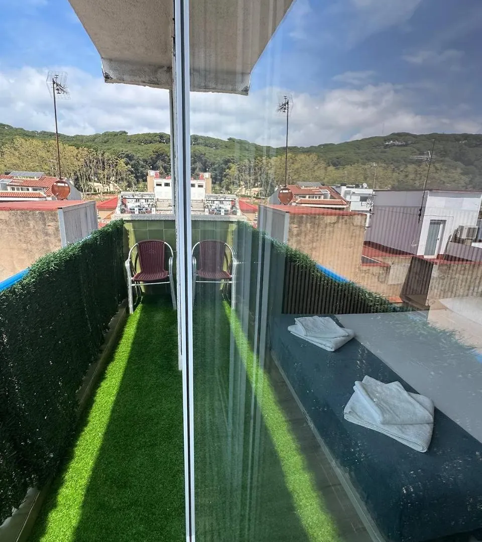 Colibri Hotel Calella 2*,