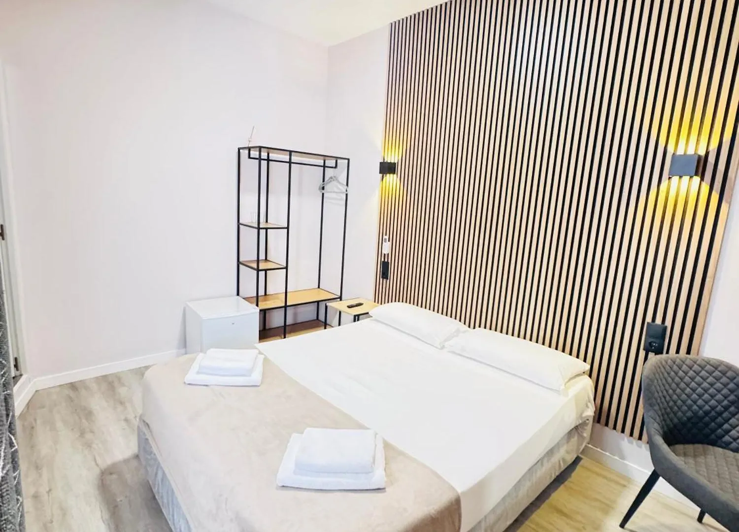Colibri Hotel Calella 2*,